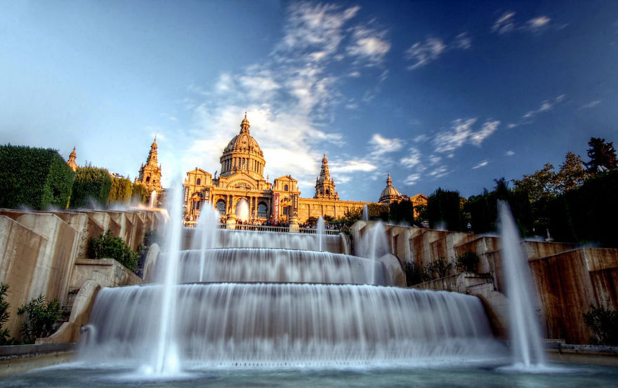 worlds-most-amazing-fountains-14-592d7a889a55d__880